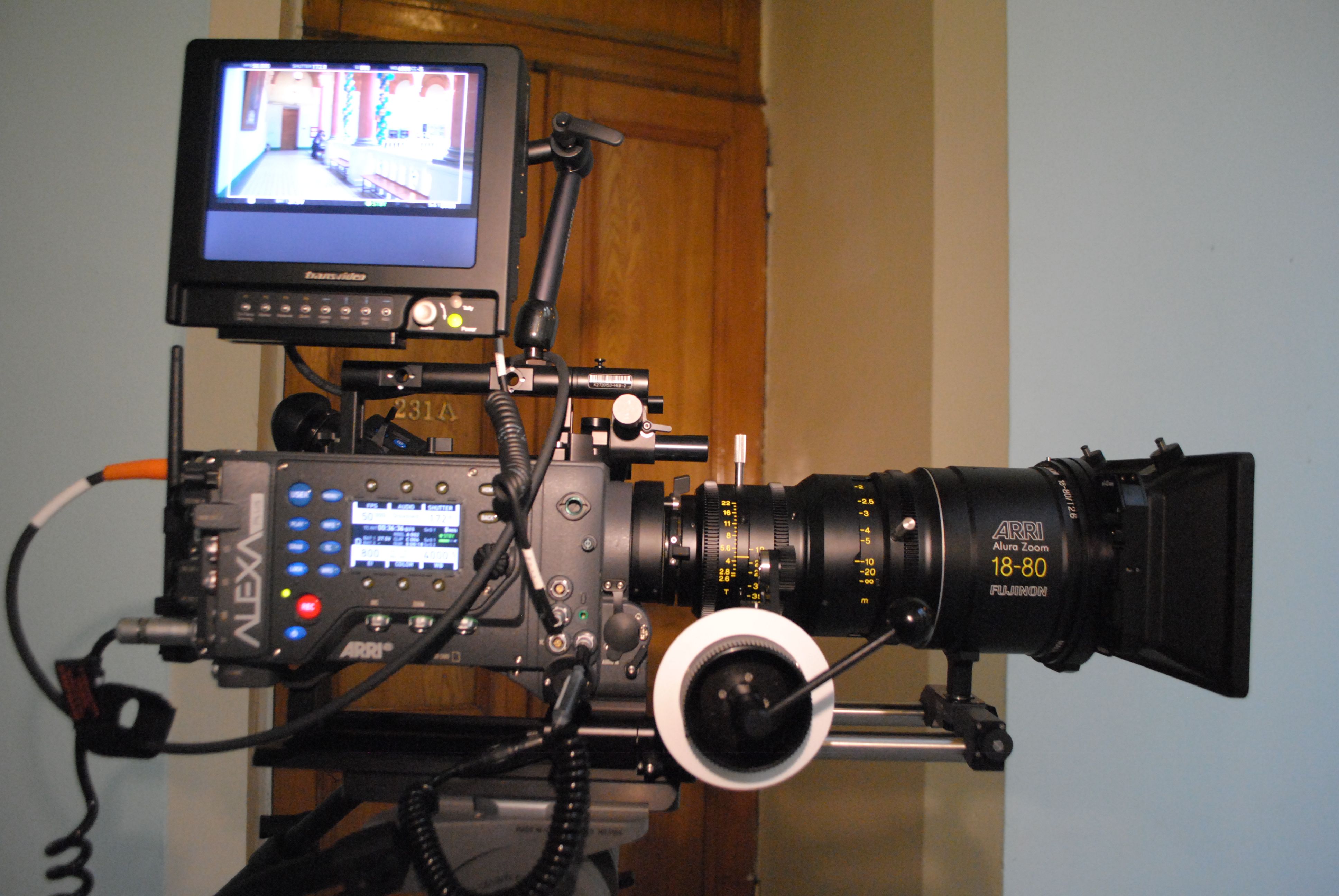 Профессиональное телевизионное оборудование - цифровая кино-видеокамера ARRI ALEXA PLUS